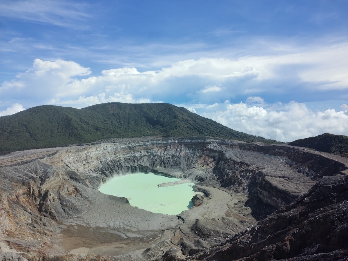 Volcán Poás, Valle Central — Costa Rica Travel TV